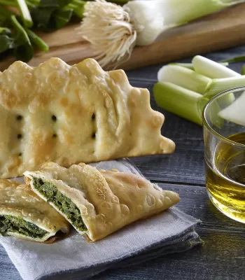 Home Recipe Greens Pie 80g Cretan Cuisine