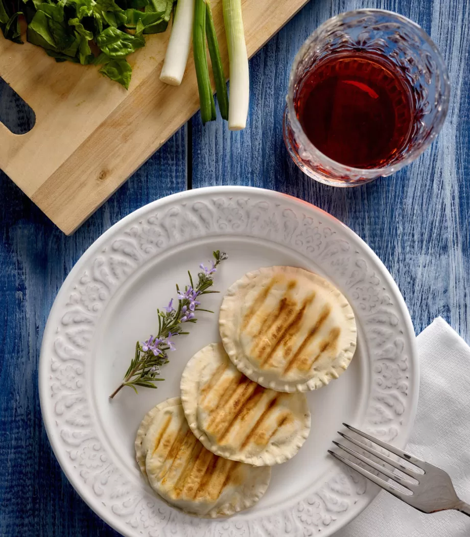 Cretan Green Pie with Fennel Mini Cretan Cuisine